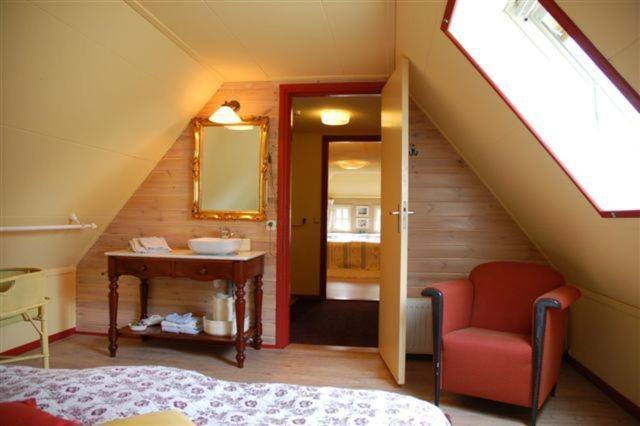 Erfgoedlogies Bed And Breakfast 'T Olde Hof Westervelde Chambre photo